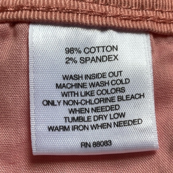 Signature Studio Pink Cuffed Shorts. Size 6 - Picture 4 of 5